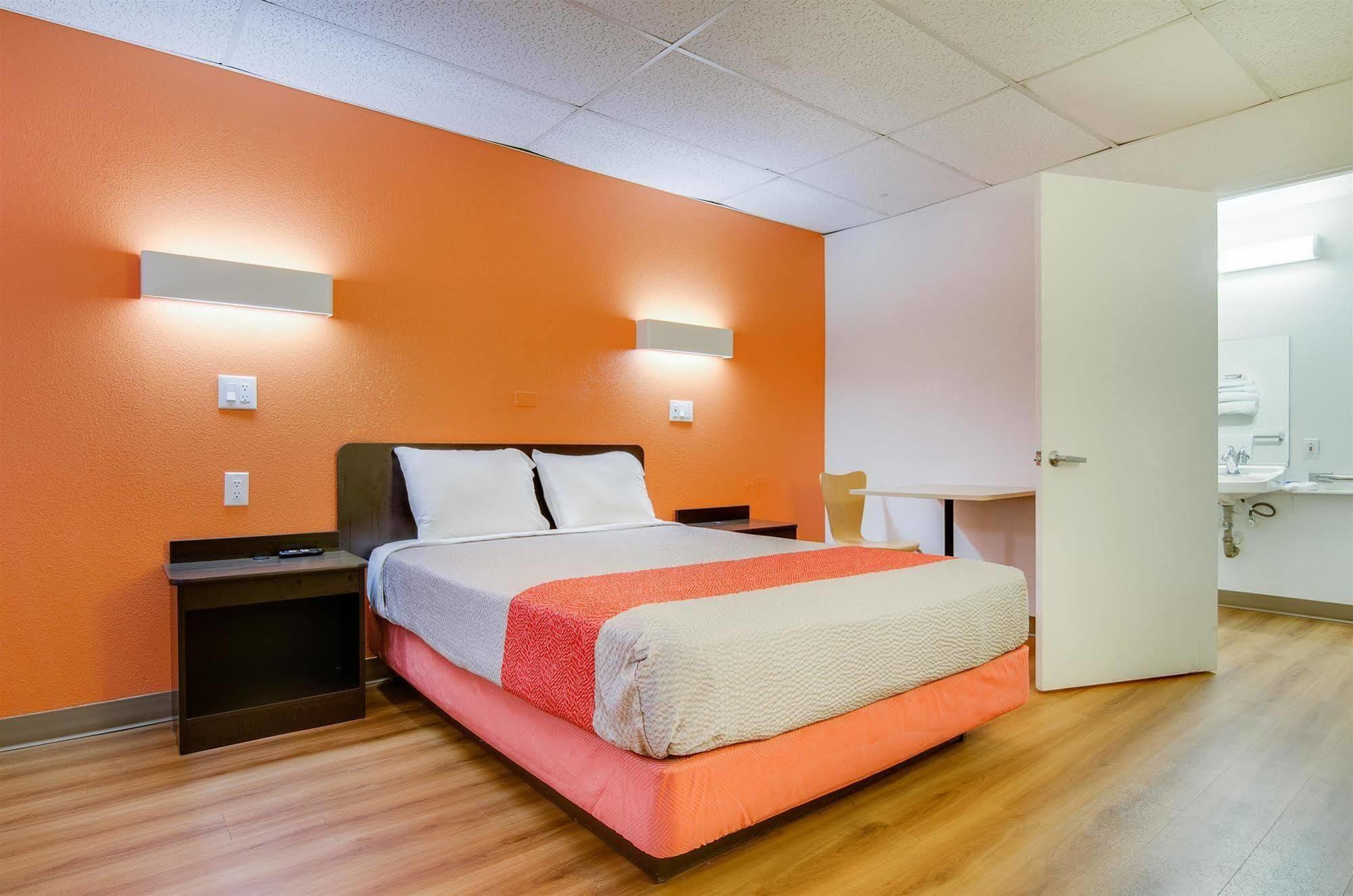 Motel 6-Salina, Ks Buitenkant foto